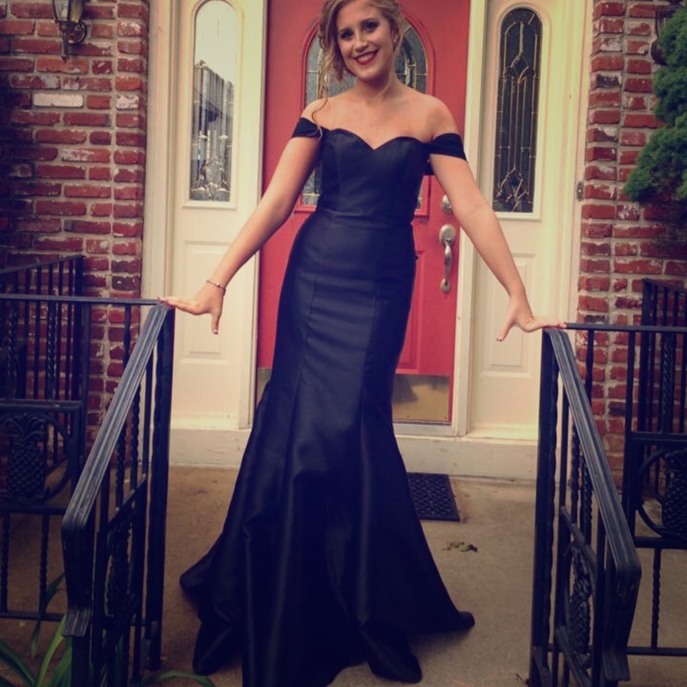 Black prom dress. Worn once, size 4